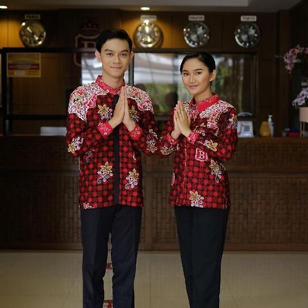 Baratha Hotel & Resto Bondowoso ภายนอก รูปภาพ