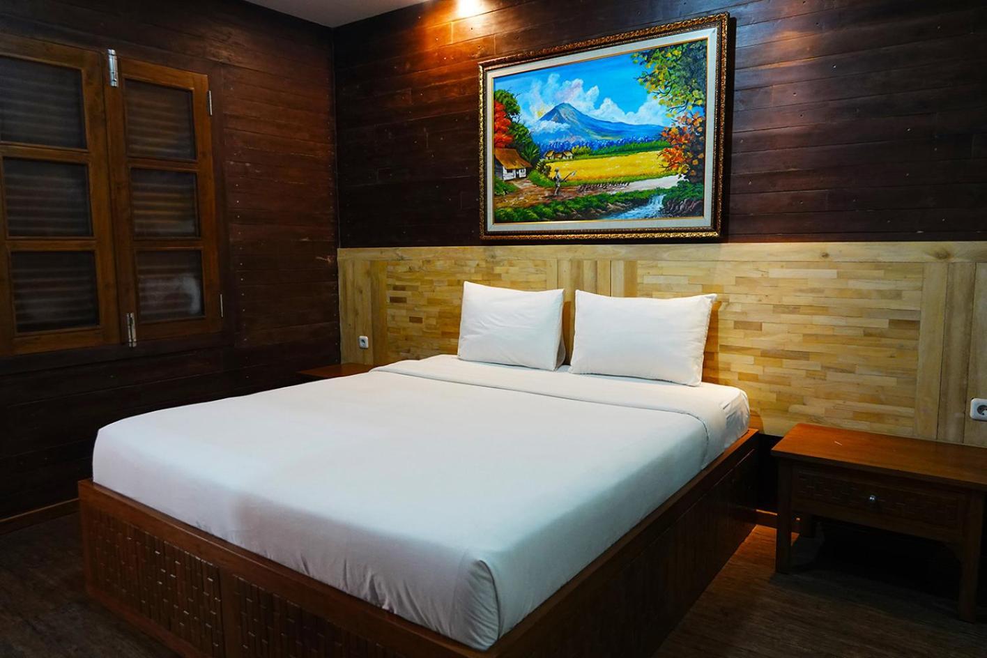 Baratha Hotel & Resto Bondowoso ภายนอก รูปภาพ