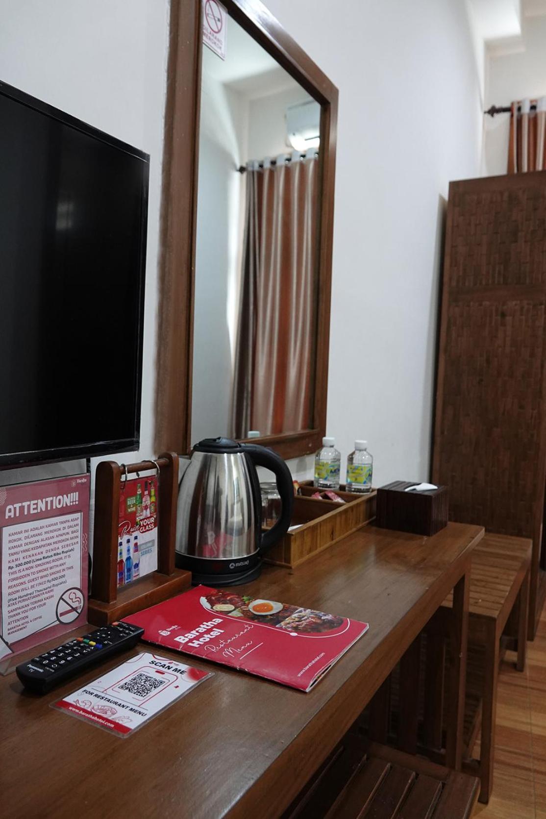 Baratha Hotel & Resto Bondowoso ภายนอก รูปภาพ