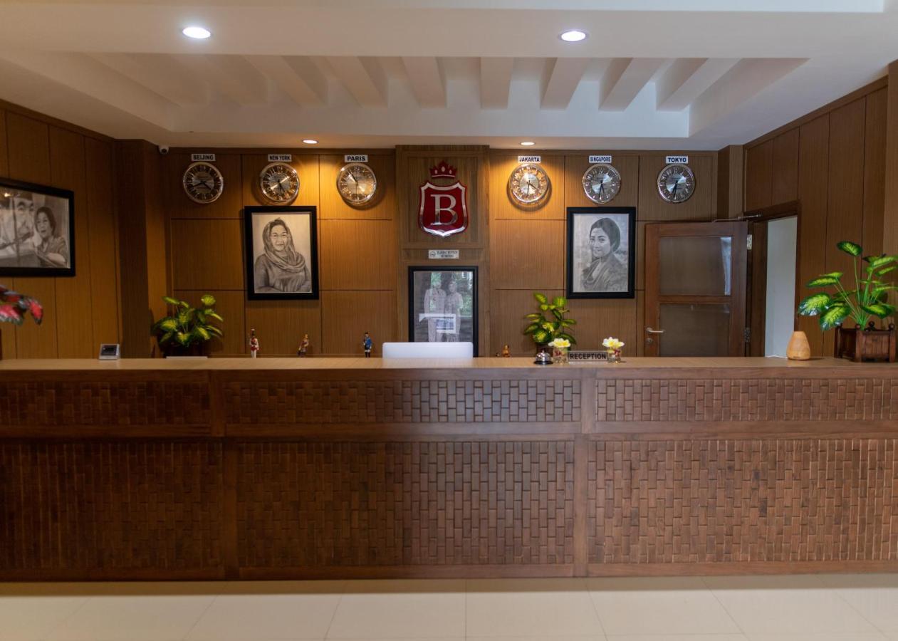 Baratha Hotel & Resto Bondowoso ภายนอก รูปภาพ