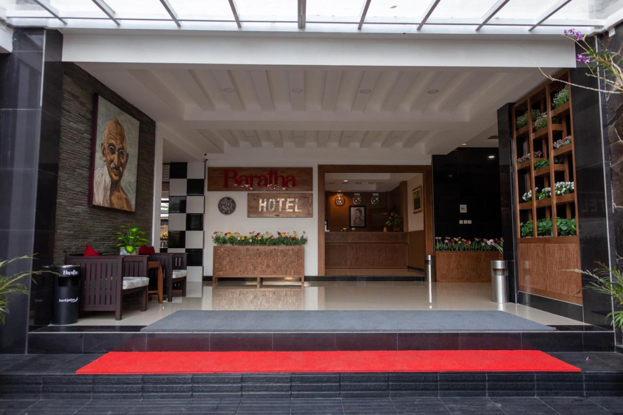 Baratha Hotel & Resto Bondowoso ภายนอก รูปภาพ
